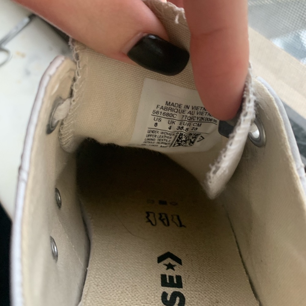 Platform Converse - image 2